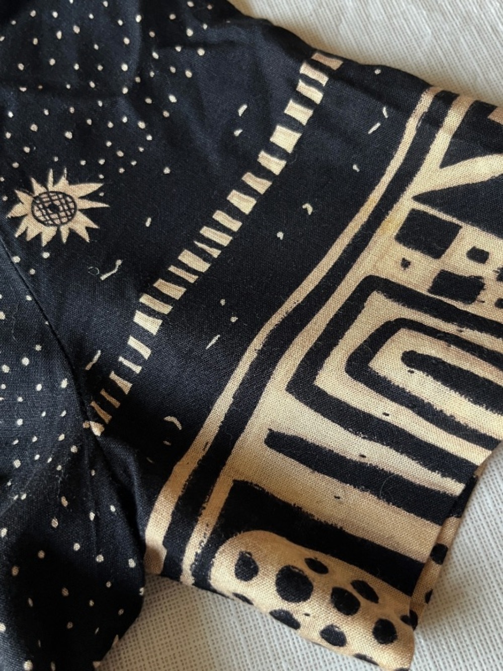 Vintage Elisse Black and Tan Abstract Mixed Print Dress - Picture 3 of 4